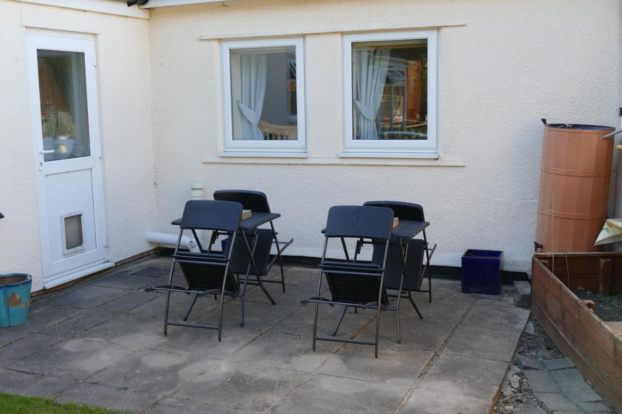 Magnolia Self Contained Suites Coalpit Heath Exterior photo
