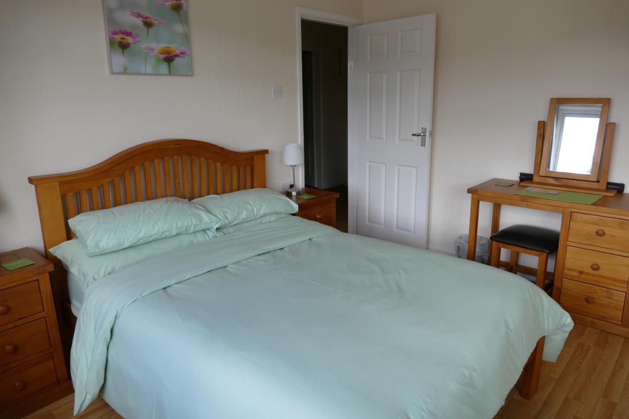 Magnolia Self Contained Suites Coalpit Heath Exterior photo