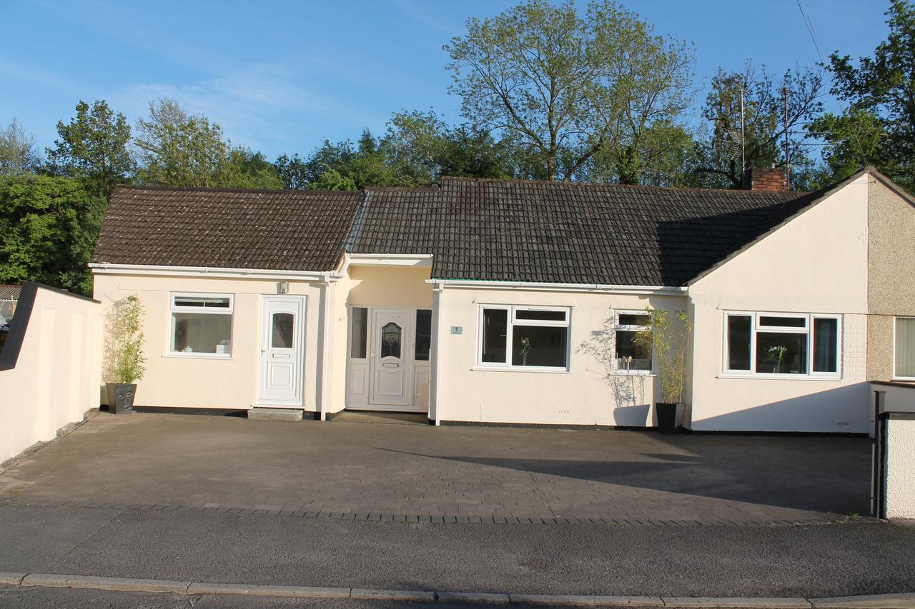 Magnolia Self Contained Suites Coalpit Heath Exterior photo